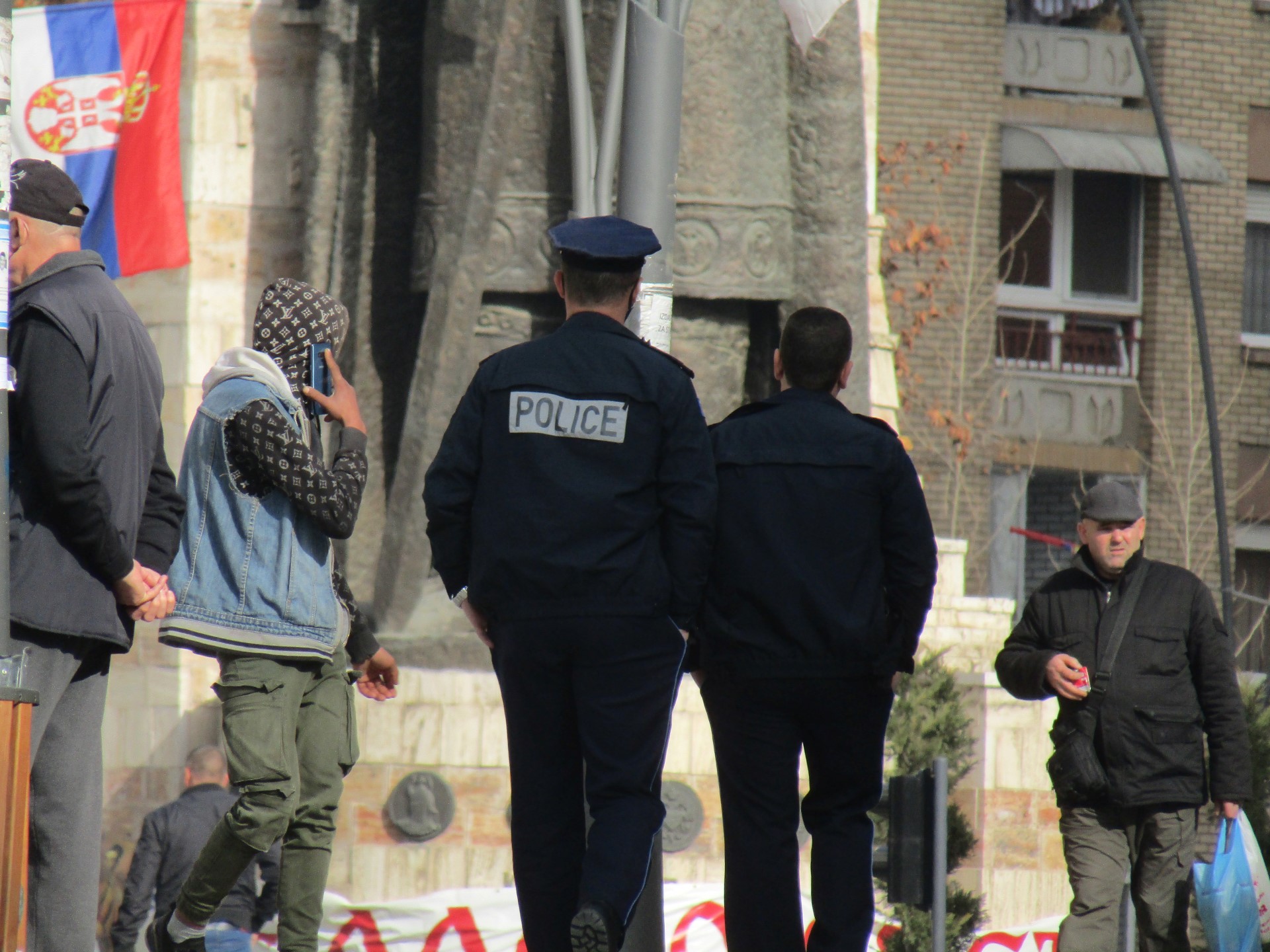 kosovska-policija-privedeno-81-lice-zbog-upotrebe-vatrenog-oruzja-tokom-organizovanja-proslava