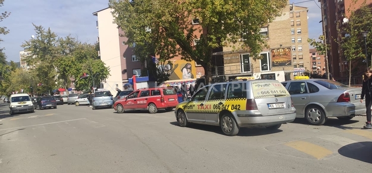 kosovska-mitrovica-poskupela-taksi-usluga