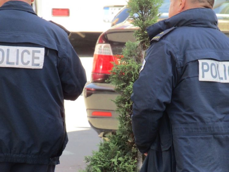 kosovska-policija-hapsenje-u-gnjilanu-zbog-sverca-robe