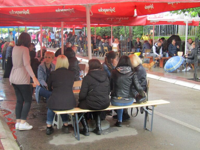 Miran protest Srba i danas u Zvečanu, ne&hellip;