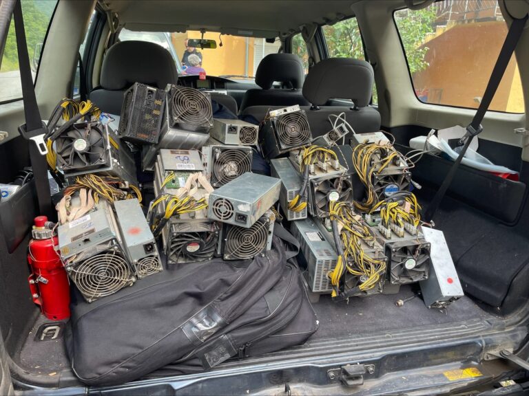 Zaplenjeno deset mašina za „rudarenje“ kriptovaluta u opštini&hellip;