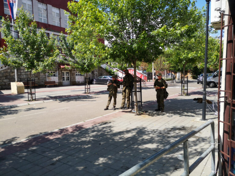 Zvečan: Srbi i danas protestuju, ostaju pri svojim&hellip;