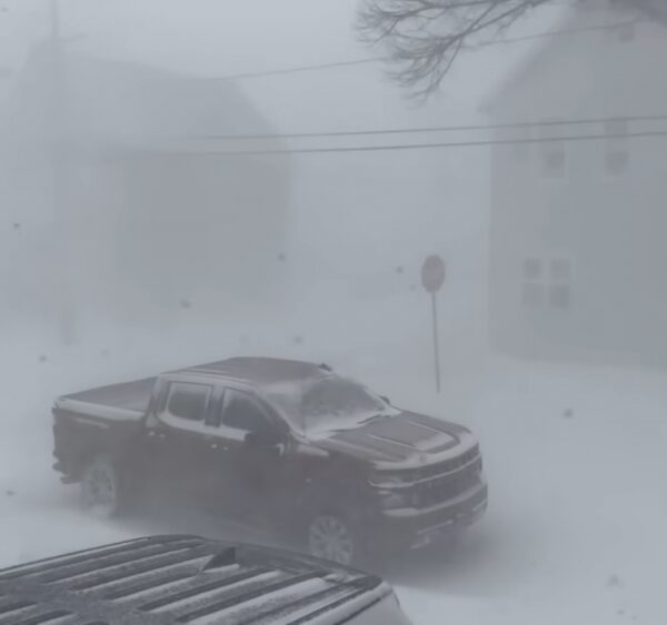 Do sada 32 osobe stradale u ledenoj oluji…