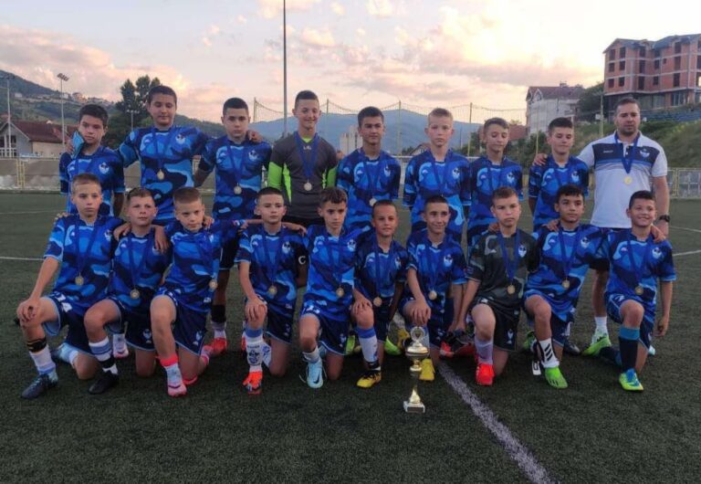 Petlići mitrovičkog OFK Dif prvaci Raškog okruga