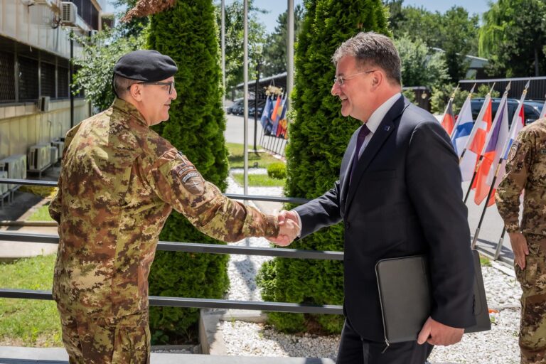 Lajčak i Ristuća o aktuelnoj situaciji na Kosovu