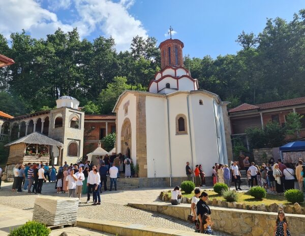 Draganac: Obeležena hramovna slava – Sabor svetog Arhangela…