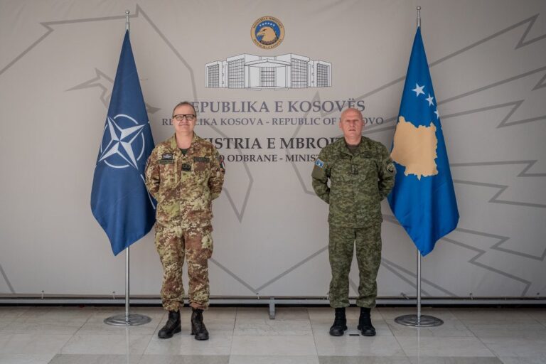 Čelnici KFOR-a i KBS-a razgovarali o unapređenju saradnje