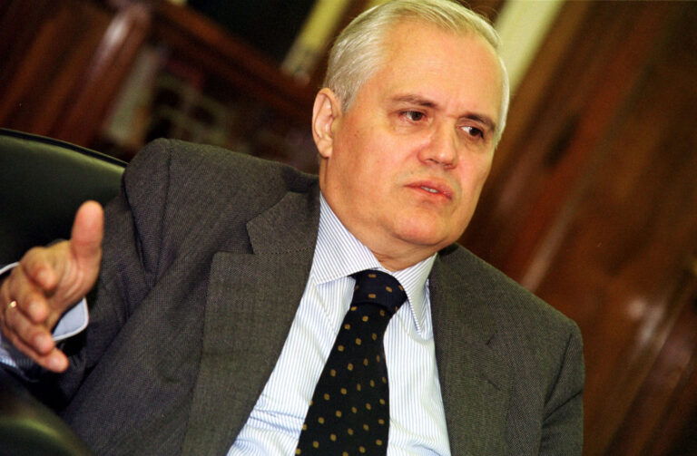 Preminuo Milan Milutinović