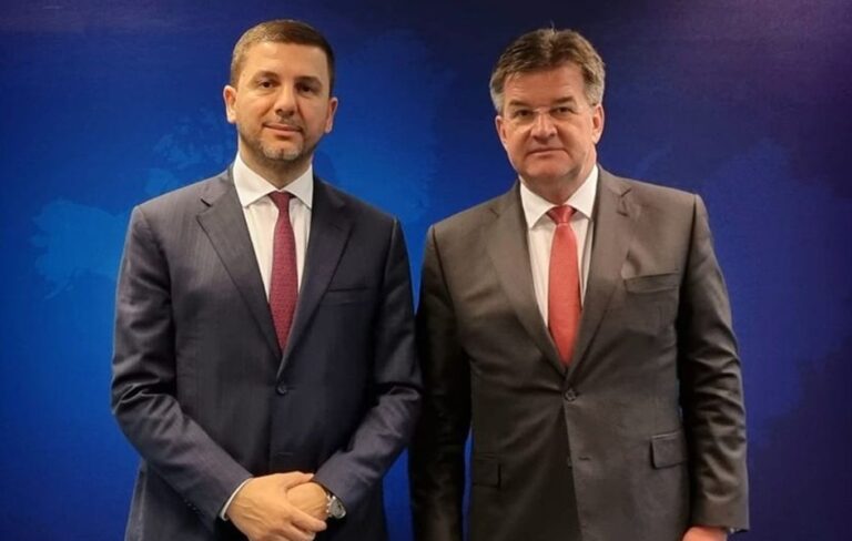 Krasnići sa Lajčakom u Briselu