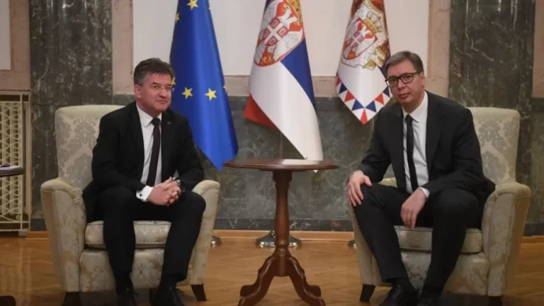 Vučić Lajčaku: Srbi na KiM izloženi najžešćoj torturi i progonu u poslednjih 15 godina