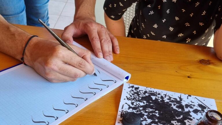 Kaligrafija u manastiru Banjska: Od lepog pisanja do povratka svojoj duši i unutrašnjem miru