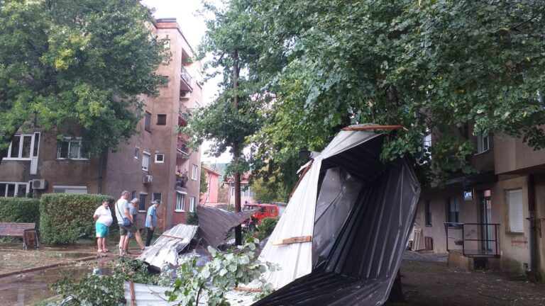 Jako nevreme u Kosovskoj Mitrovici