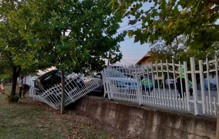 Udes ispred Doma kulture „Gračanica“