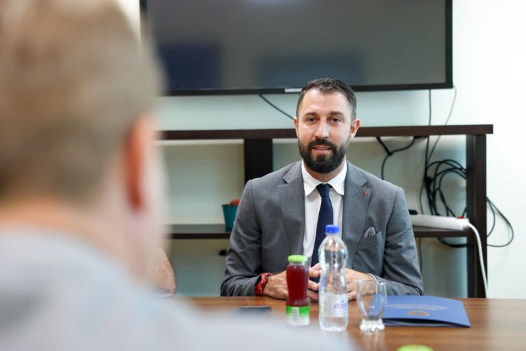 Krasnići objavio administrativno uputstvo za izbore na severu Kosova