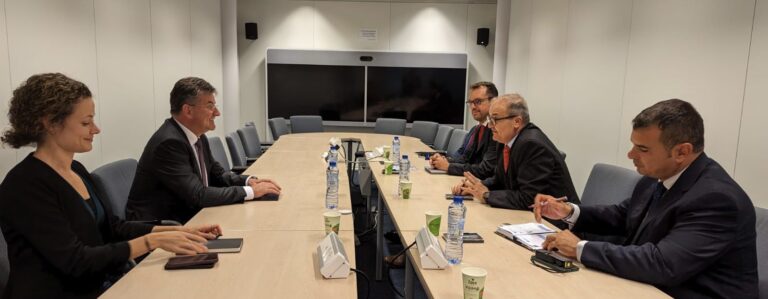 Ristuća i Lajčak o dešavanjima na Kosovu