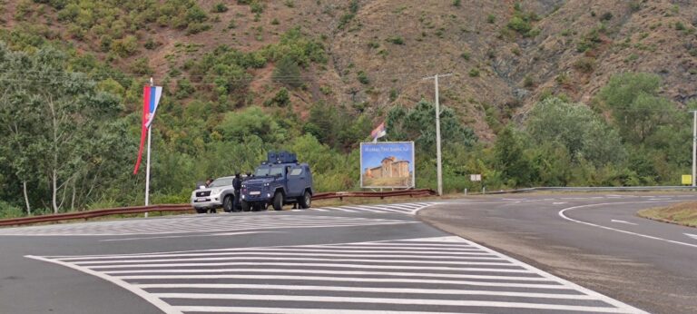 Prilazi Banjskoj još uvek blokirani, Dan žalosti u&hellip;