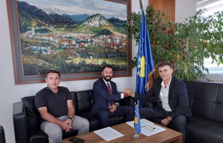 Krasnići posetio Hetemija, razgovarali o ekonomskom razvoju