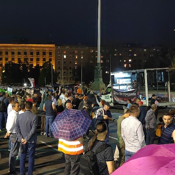 U Beogradu održan 25. protest “Srbija protiv nasilja”:…