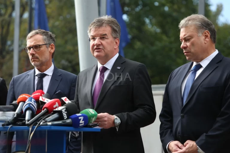 Lajčak u Prištini: Imamo plan za nastavak dijaloga u Briselu, ne bih o detaljima