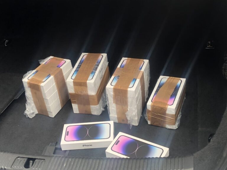 Zaplenjeno 40 mobilnih telefona marke “Apple” na prelazu Brnjak