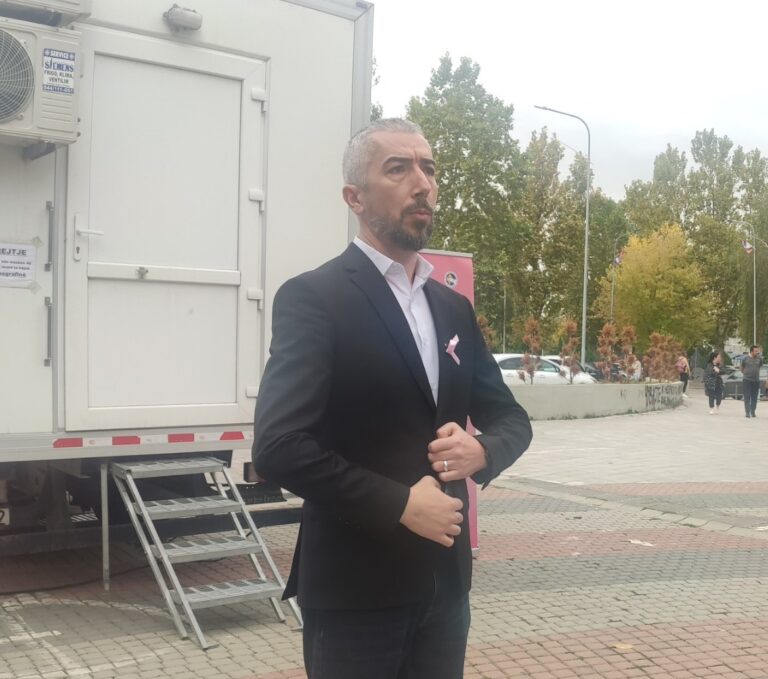 „Radovi na starom groblju u Mitrovici – greška Ministarstva infrastrukture ili kompanija koje su dobile tendere“