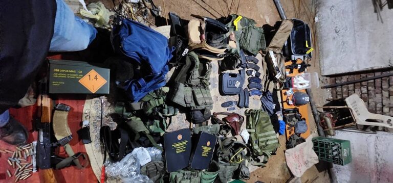 Kosovska policija: U podrumu jednog od tri solitera oružje, municija, dinamit i „druga vojna oprema“