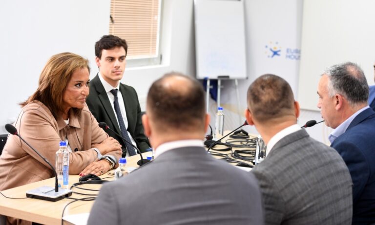 Bakojani i čelnici SL o položaju Srba na Kosovu