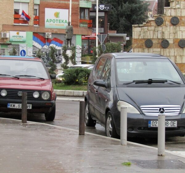 Kosovska vlada uskoro o stikerima i srpskim tablicama