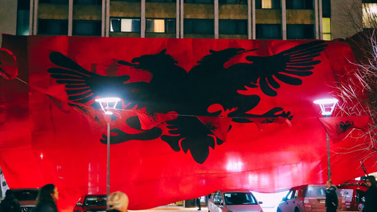 Na Kosovu se obeležava Dan zastave Albanije