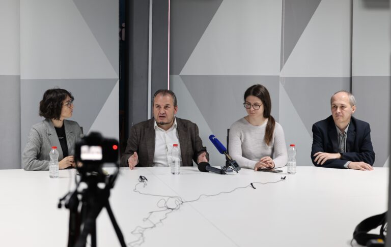 ProGlas u Kosovskoj Mitrovici: Država nam je oteta, građani treba da glasaju za promenu sistema