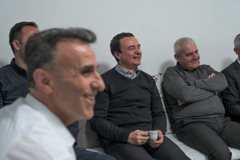 Kurti, Svečlja, Konjufca i Atić u poseti Hetemiju: „Najvažniji gradonačelnik“