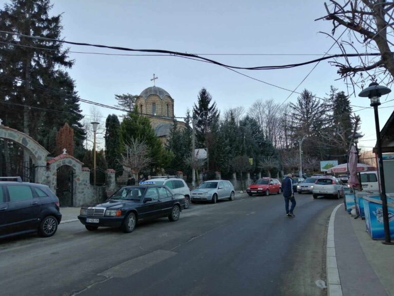 Srpska lista odbacuje optužbe potpredsednice Opštine Zvečan o zapaljenom lokalu