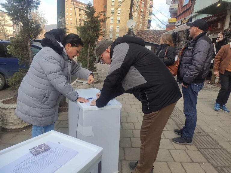 Prikupljeni potpisi za opoziv odluke o dodeli zemljišta MUP-u u Mitrovici 