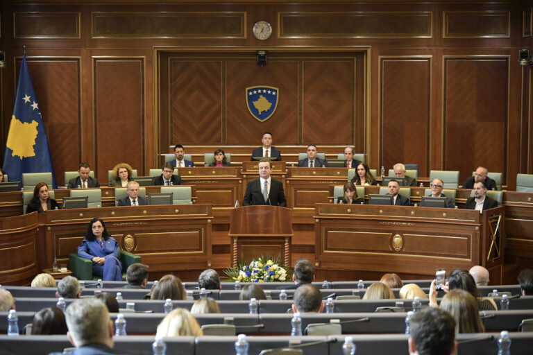 Kosovo slavi 16 godina jednostrano proglašene nezavisnosti, Kurti – prava parlamentarna republika