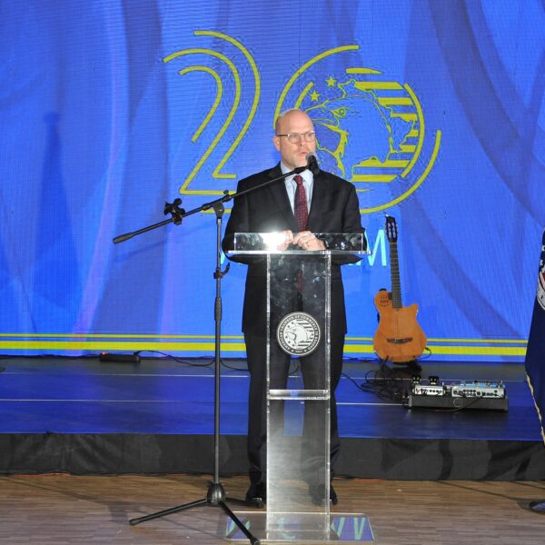 Američki ambasador: Ponosni smo na podršku narodu Kosova