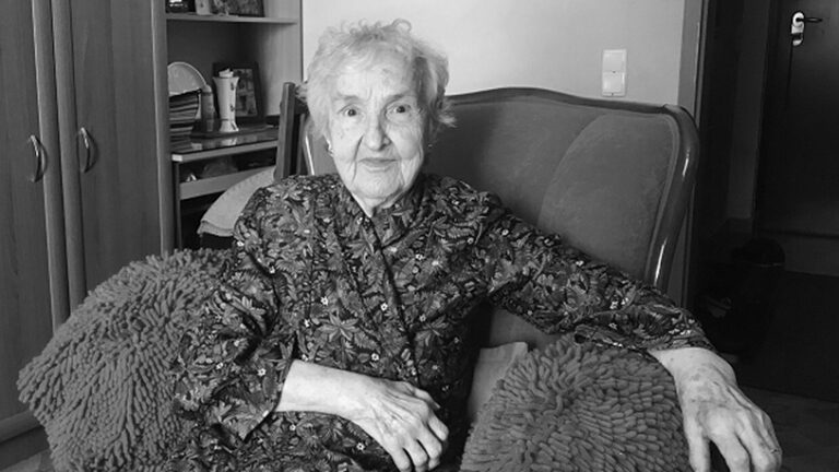 Preminula baka Leposava, jedna od poslednjih Srpkinja u&hellip;