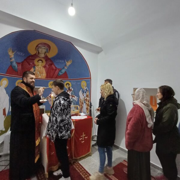 Freskopisom i Akatistom zajedno u obnovu crkve Svete…