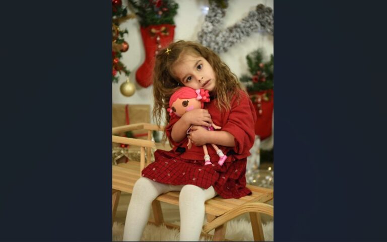 Humanitarni bazar za malu Angelinu Jevtić u subotu u Kosovskoj Mitrovici