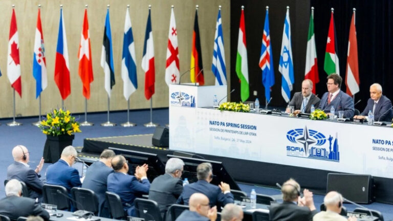 Kosovo postalo pridružena članica PS NATO-a