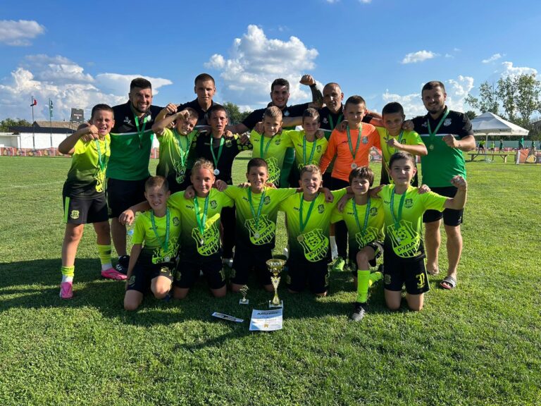 Mališani FK Rudar srebrni na turniru u Bačkom Petrovcu