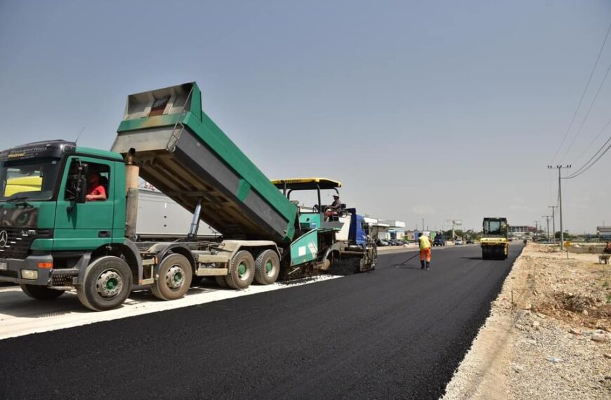 Potpisan ugovor o finansiranju puta Priština-Mitrovica