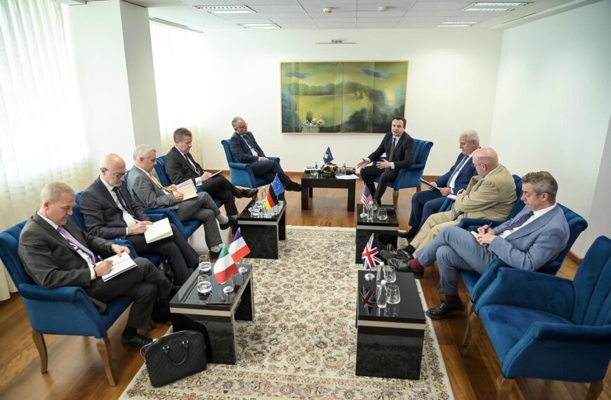 Kurti sa Kvintom i ambasadorom EU o otvaranju mosta na Ibru