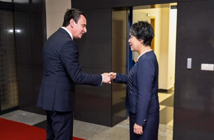 Kurti sa japanskom ministarkom o dijalogu i bilateralnim odnosima