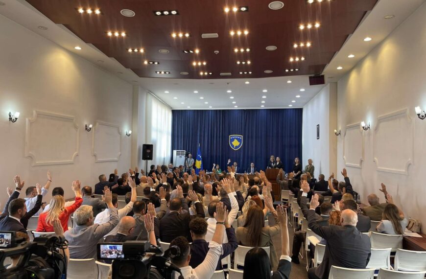 Kosovska skupština usvojila Deklaraciju o Srebrenici