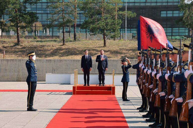 Maćedonci ugostio ministra odbrane Albanije