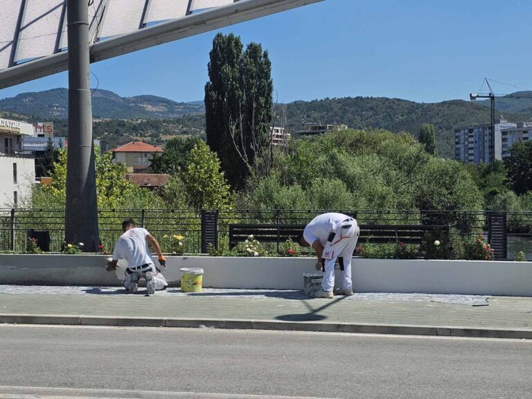 Nastavljeno krečenje glavnog mosta na Ibru