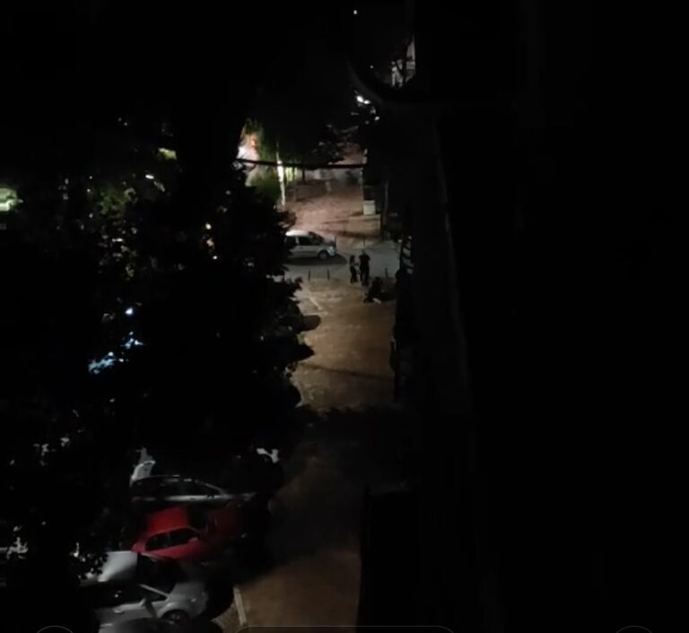 KP: Uhapšene četiri osobe u severnom delu Mitrovice zbog napada na policajce