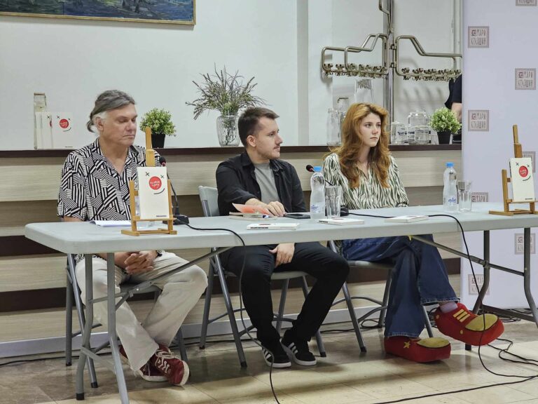 „Kosovski cirkus“ u kojem svi žele da žive…