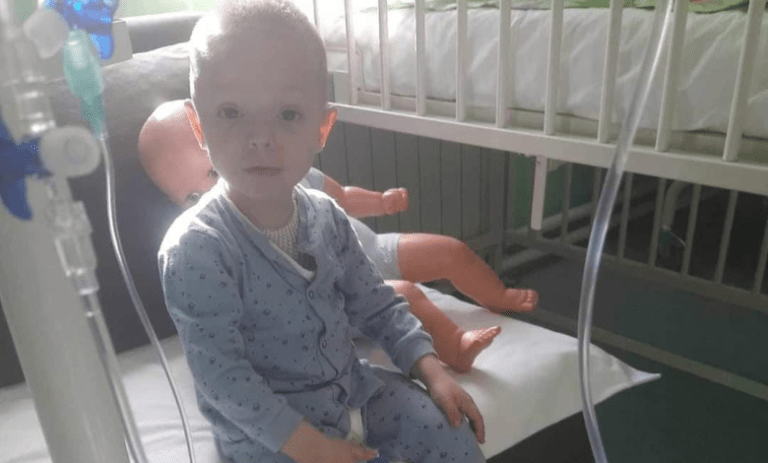 Malom Tadiji Veliću iz Gračanice neophodna pomoć