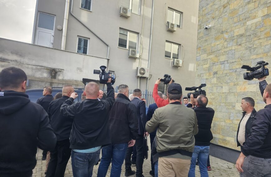 Reporteri bez granica: Sloboda medija na Kosovu ugrožena političkim pritiscima i tužbama